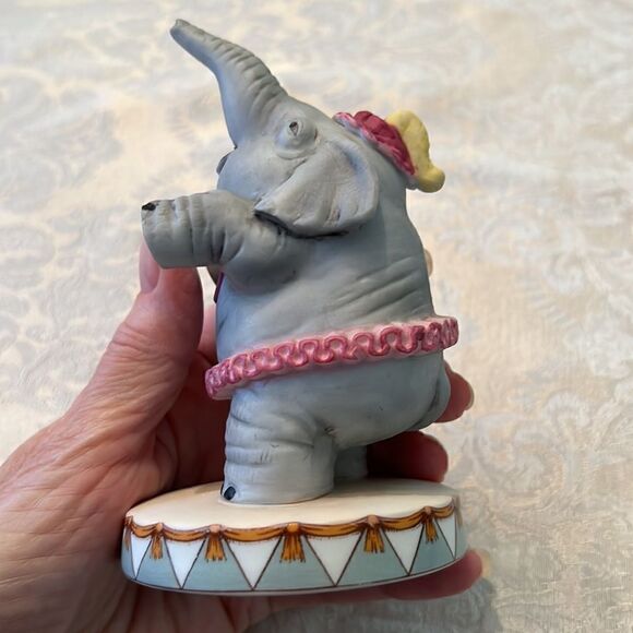 Wallace Berrie vintage 1983 Circus Royal #9612 porcelain Dancing Elephant EVC - Picture 7 of 11
